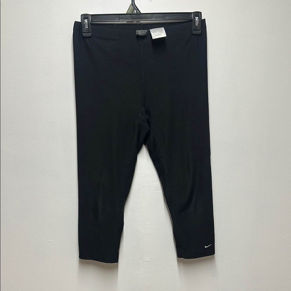 Black Nike Cropped Leggings donating summer 2026 last chance!